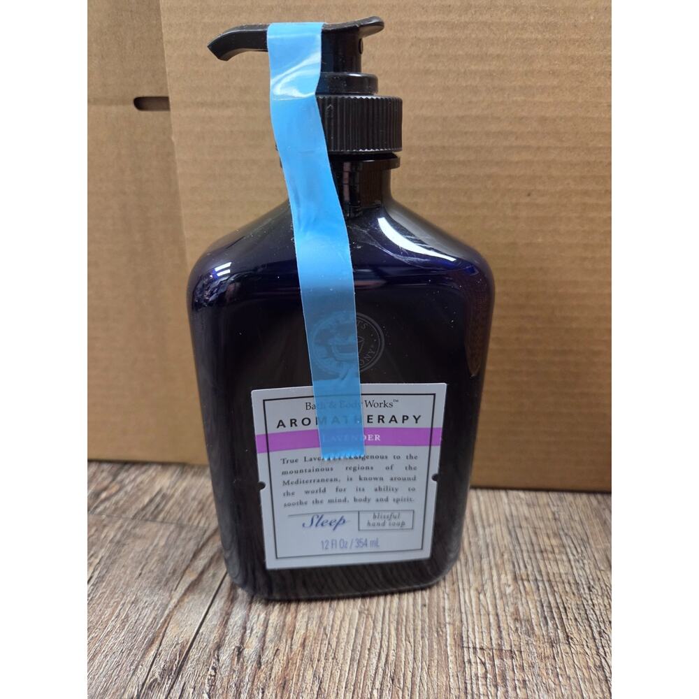 Bath + Body Works Aromatherapy Sleep LAVENDER 12oz Hand Soap